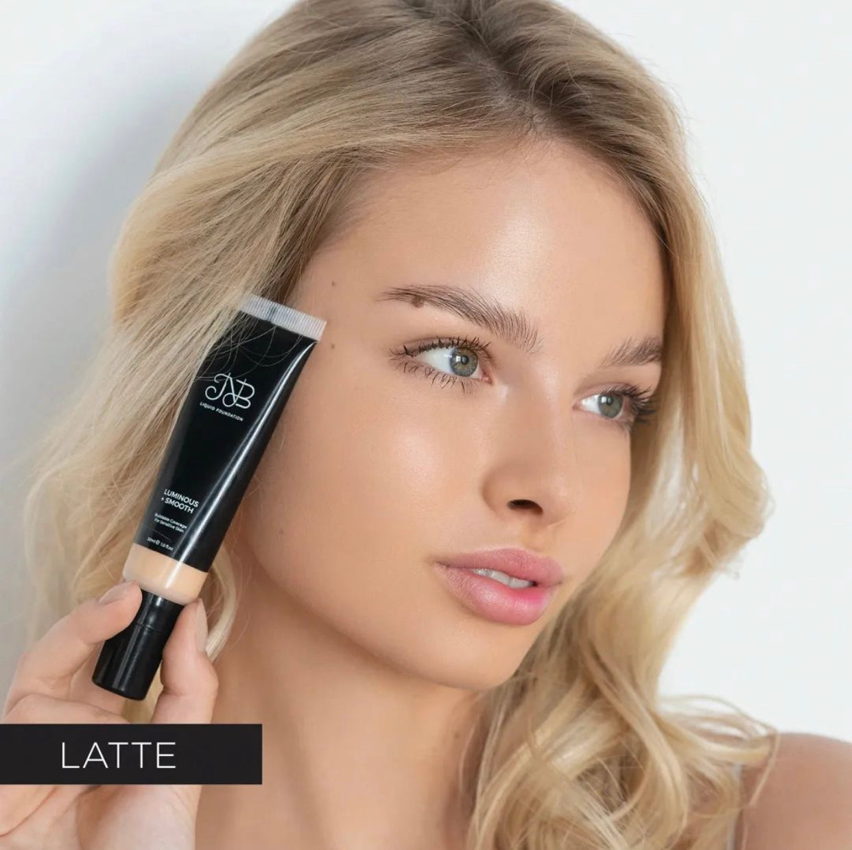 Nora Bo Awadh Liquid Foundation Luminous + Smooth (7271028555823)